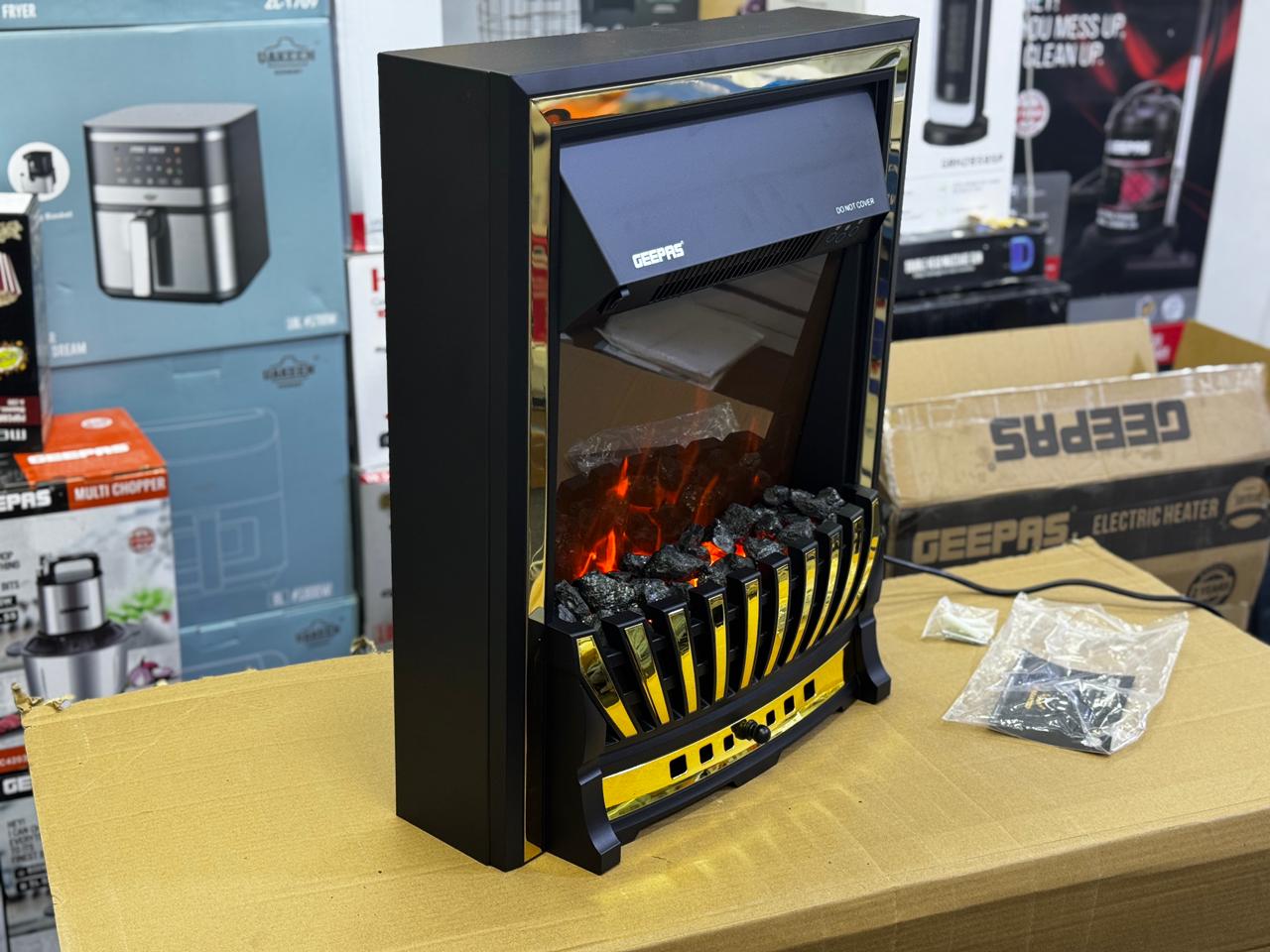 Geepas 3D flaming Electric heater 2000 watt |Model:28582 | 2 years warranty