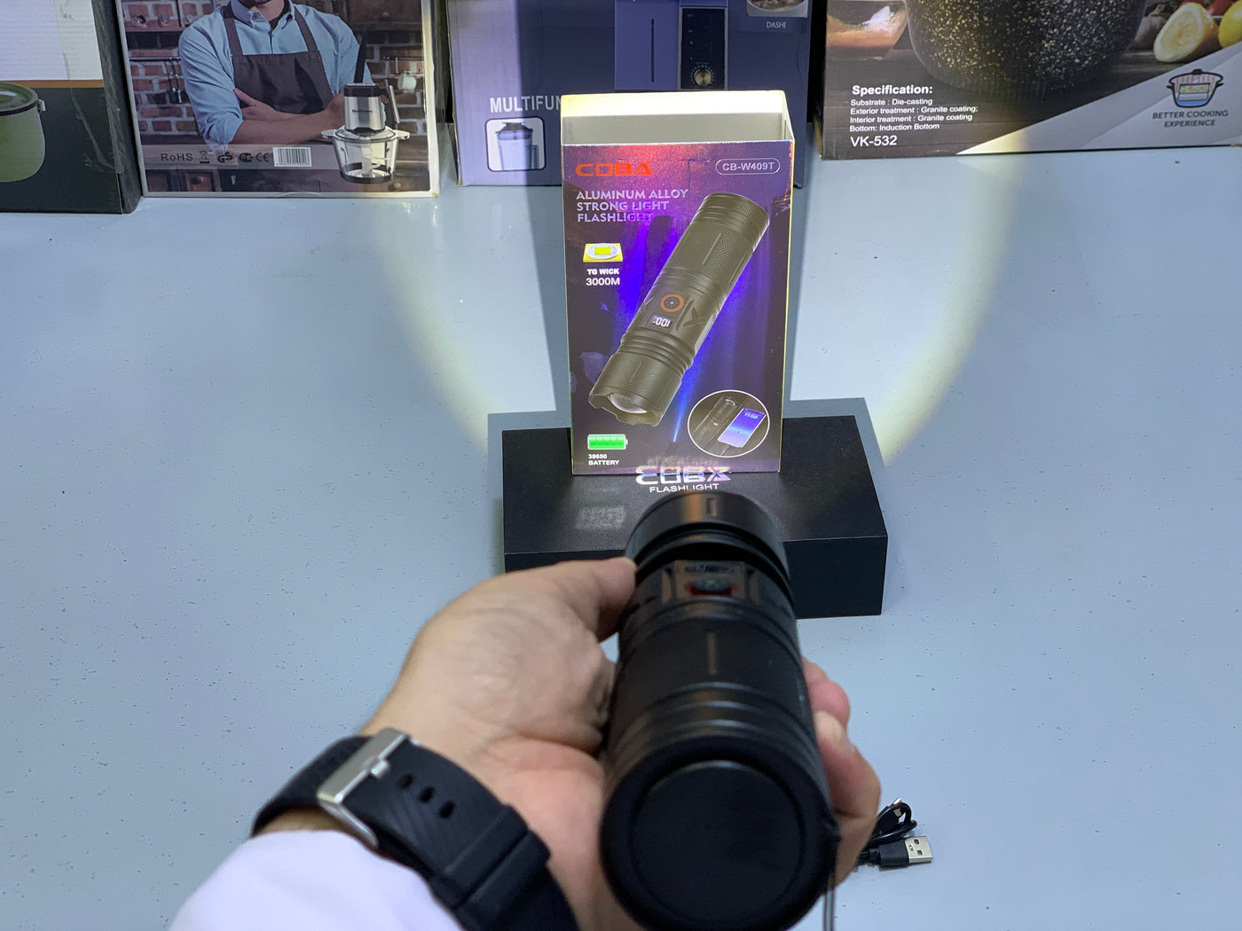 Coba Laser Torch , Handheld outdoor Flashlight Model : CB-G671