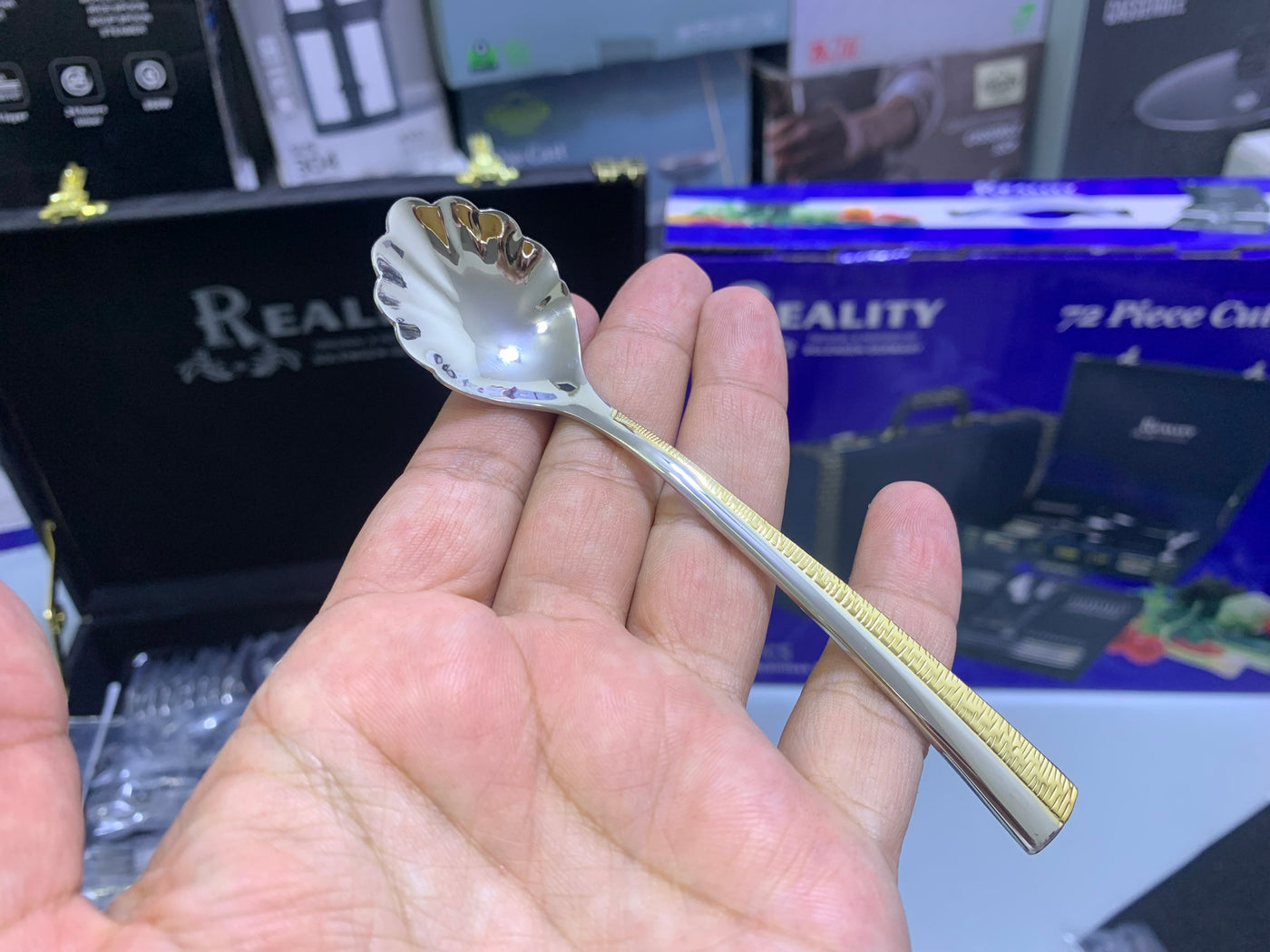 Reality 72 Pieces Cutlery Set Stainless Steel 18/10